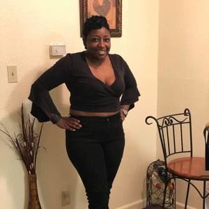 Meet your Posher, Ramona